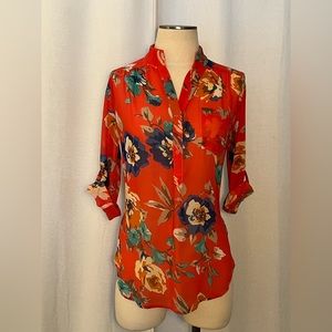 Xtaren light red floral long sleeve blouse sz S-M